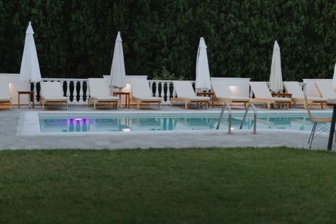 Blue Bay Hotel - Неа Ираклица